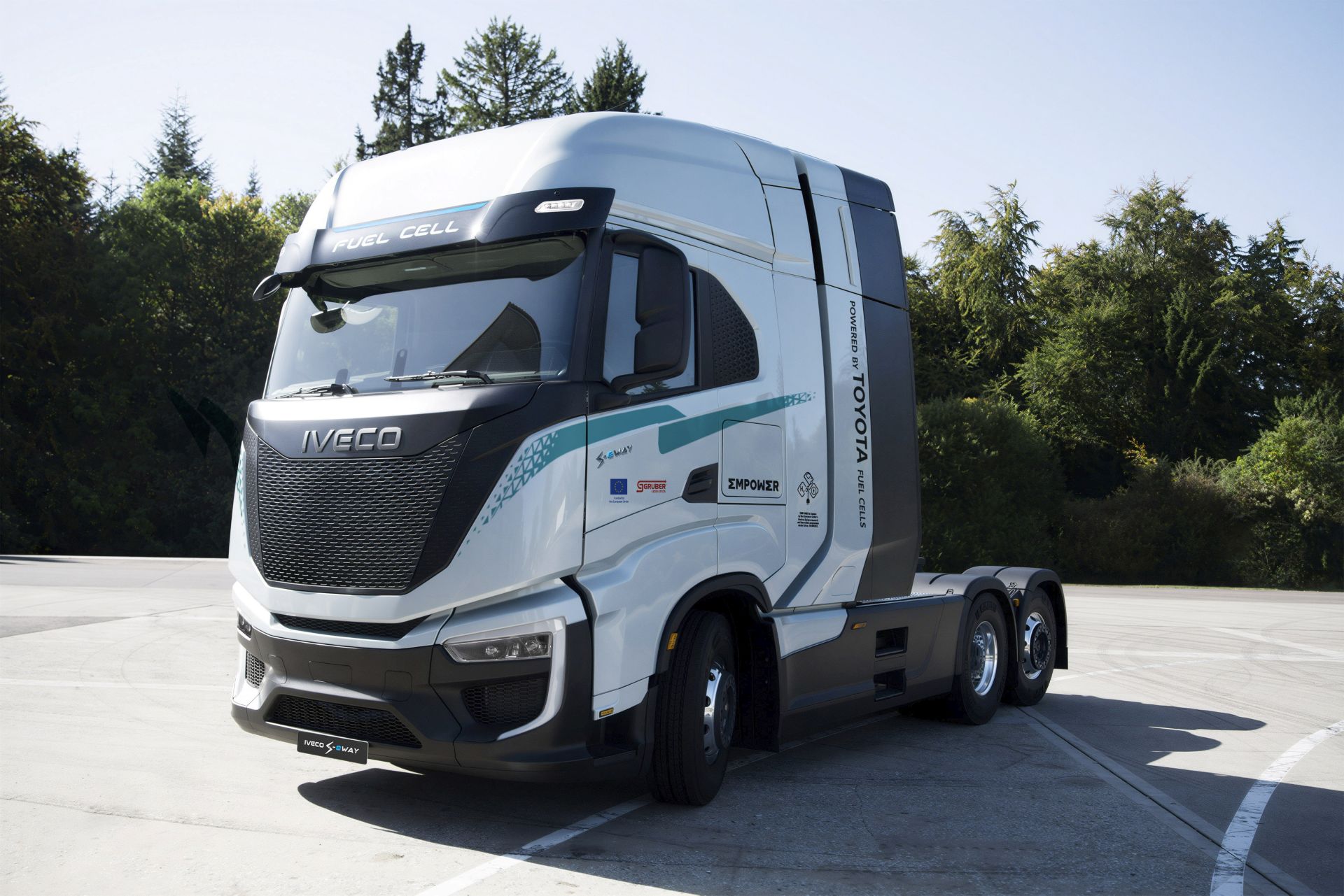 IVECO a Toyota spojují síly při vývoji nové generace těžkých nákladních vozidel s vodíkovými palivovými články