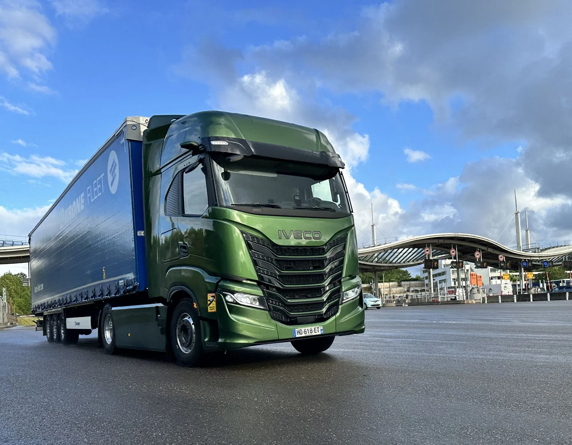 Přes 1 000 km na jedno natankování: IVECO S-Way CNG stanovuje nový standard pro dojezd a efektivitu